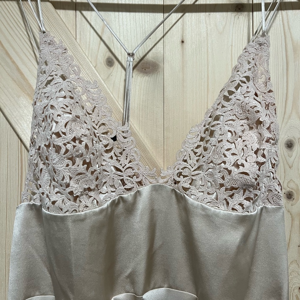 NWT La Perla Macrame Rose Beige Long Night Dress, Size Large - Picture 7 of 15